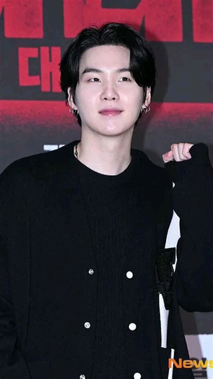 
“Always the main character”: BTS SUGA surprises fans with his attendance at Devil’s Deal VIP movie premiere 