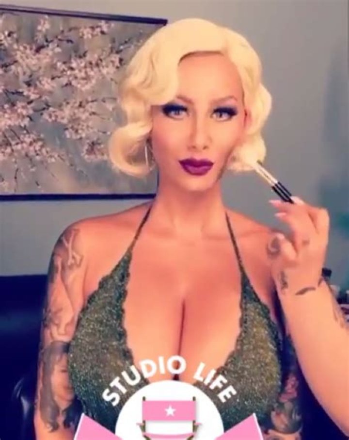 Amber Rose Dons a Blonde Wig — But Her Boobs Are Getting All the Attention!