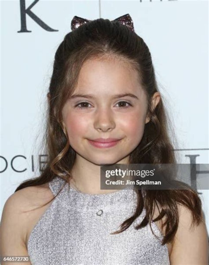 Amelie Eve (Movie Actress) - Age, Birthday, Bio, Facts, Family, Net Worth, Height & More