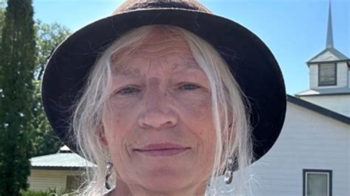 Amy Brown (Radio Host) - Age, Birthday, Bio, Facts, Family, Net Worth, Height & More