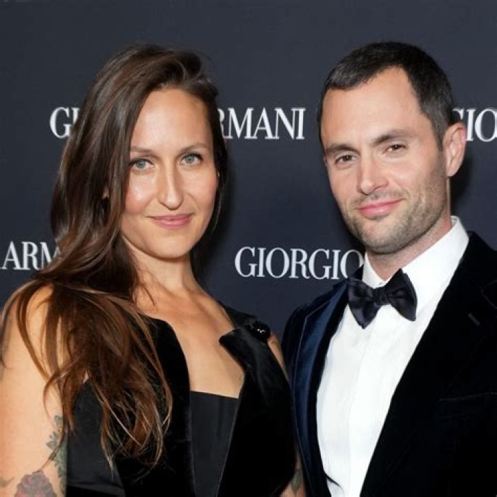 Amy Schumer Fired Penn Badgley’s ‘Goddess’ Wife as Her Doula for ‘Unfair’ Reason