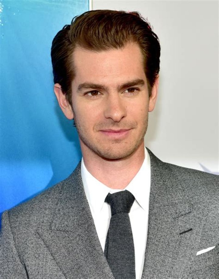 Andrew Garfield Biography, Age, Height, Wife, Net Worth, Family