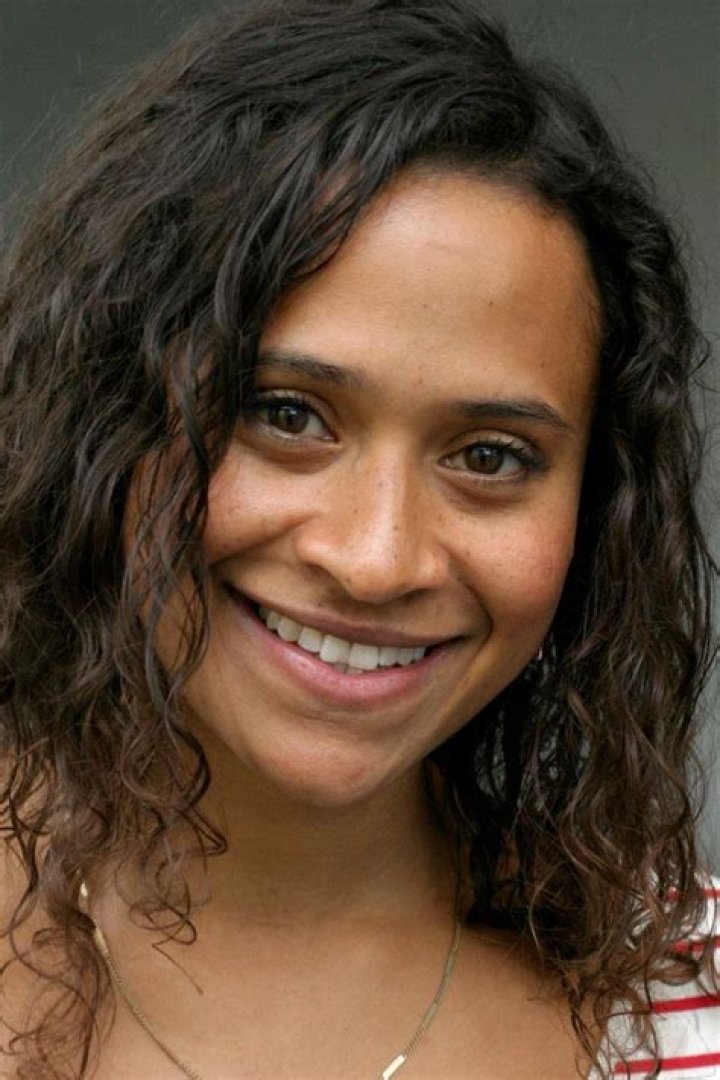 How tall is Angel Coulby