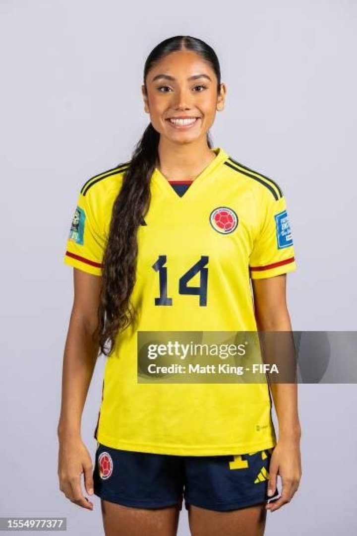 Angela Baron Biography, Age, Height, Husband, Net Worth, Family