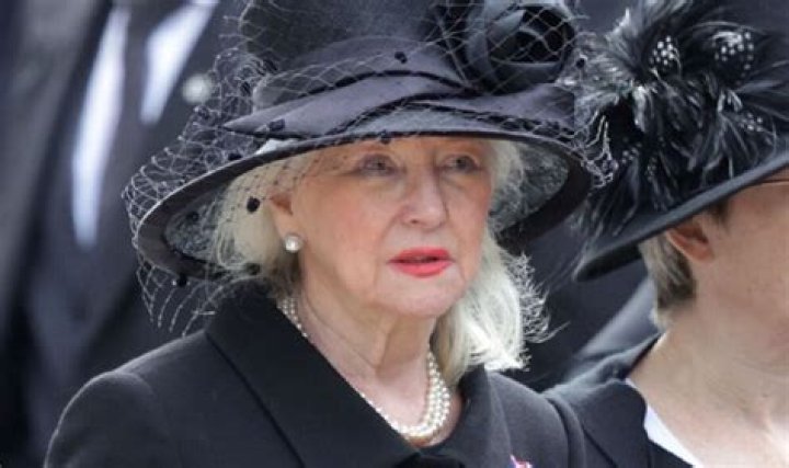 Angela Kelly (Fashion Designer) - Age, Birthday, Bio, Facts, Family, Net Worth, Height & More