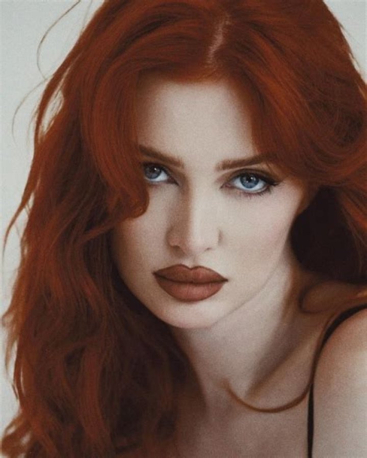 Angelina Michelle (Model) - Age, Birthday, Bio, Facts, Family, Net Worth, Height & More