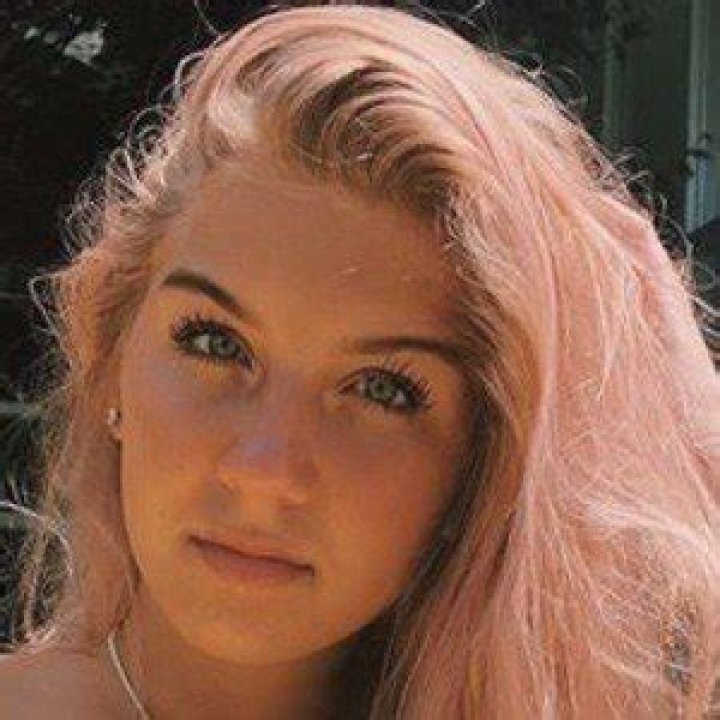 Aniela (TikTok Star) - Age, Birthday, Bio, Facts, Family, Net Worth, Height & More