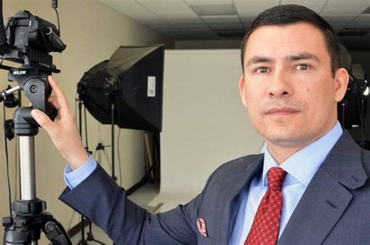 Antonio Centeno (Blogger) - Age, Birthday, Bio, Facts, Family, Net Worth, Height & More