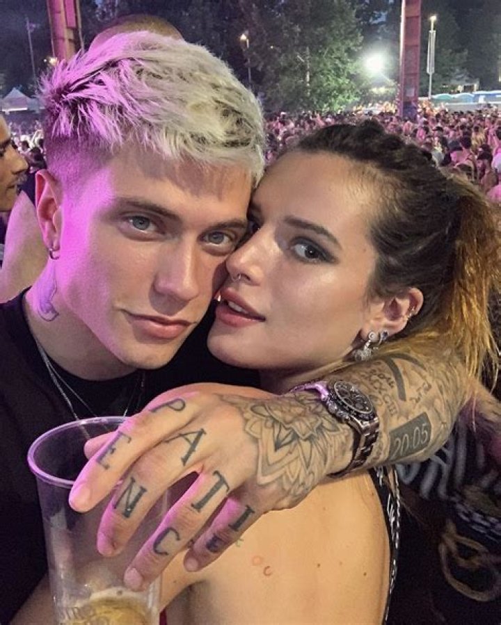 Bella Thorne Sparks Engagement Rumors With Boyfriend Benjamin Mascolo and We’re Beyond Shook