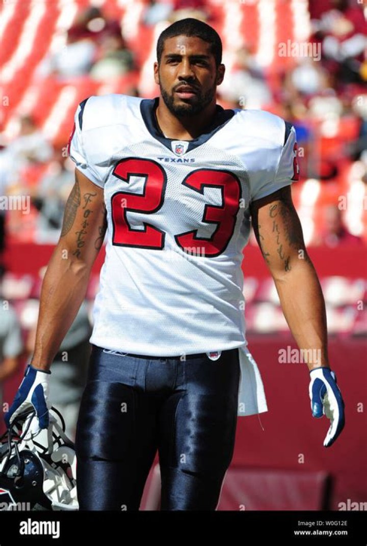 Arian Foster Biography, Age, Height, Wife, Net Worth, Family