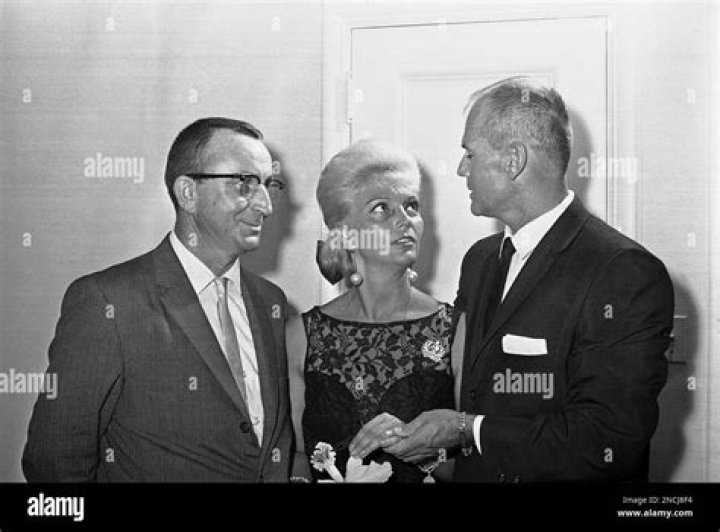 Ariane Tebbenjohanns biografía, edad, altura, esposa, net worth, familia