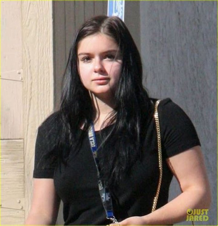 Redheaded Ariel Winter Goes Makeup-Free in Los Angeles — and Looks Absolutely Stunning!