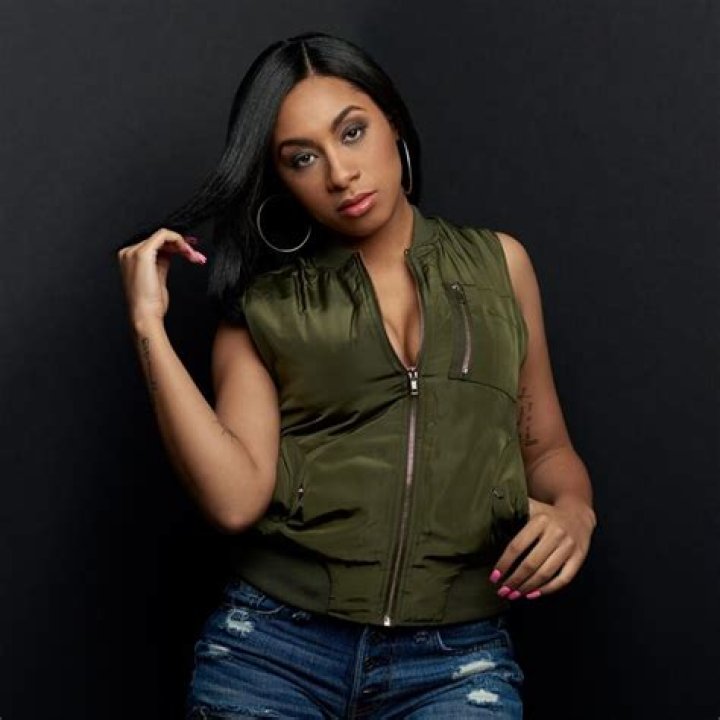 Arlene MC (Pop Singer) - Age, Birthday, Bio, Facts, Family, Net Worth, Height & More