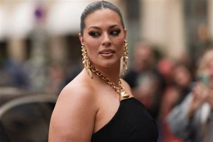 
Ashley Graham Says She’s Appreciative of Her ‘New Tummy’ Nearly 10 Months After Welcoming Twins 