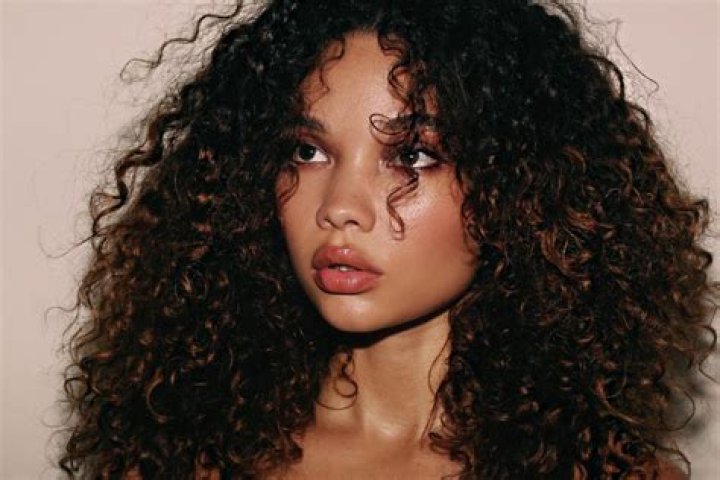 Ashley Moore (Model) - Age, Birthday, Bio, Facts, Family, Net Worth, Height & More