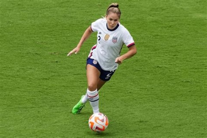 Ashley Sanchez Parents, Ethnicity, Height, Age, Wiki, Biography, Salary, Net worth, Boyfriend & More