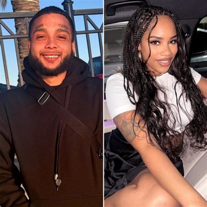 Ashley Siren (Instagram Star) - Age, Birthday, Bio, Facts, Family, Net Worth, Height & More