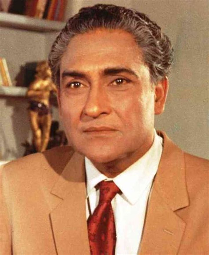 Ashok Kumar Height, Weight, Net Worth, Age, Birthday, Wikipedia, Who, Instagram, Biography