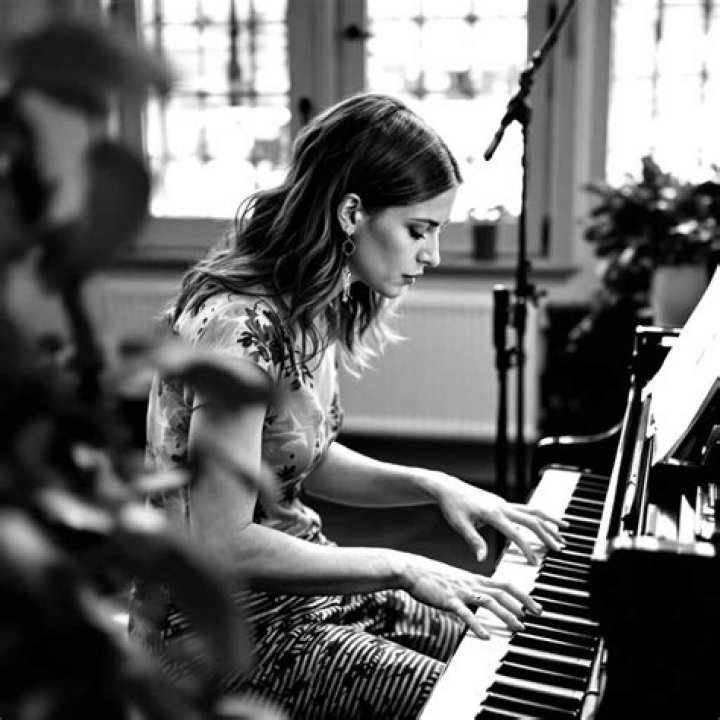 Auriett Woodman (Pianist) Biography, Wiki, Husband, Age, Children, Family, Career, and more