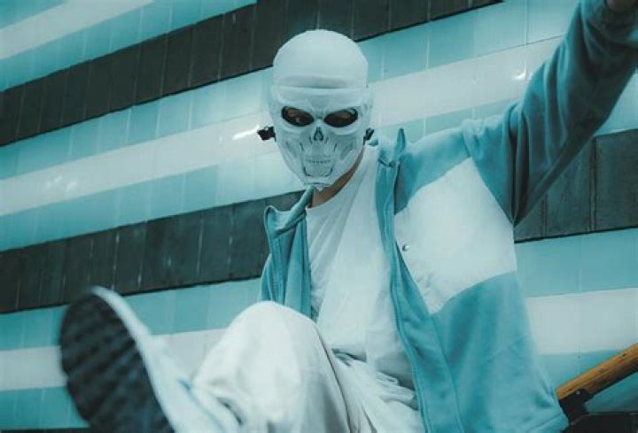 avemoves (TikTok Star) - Age, Birthday, Bio, Facts, Family, Net Worth, Height & More