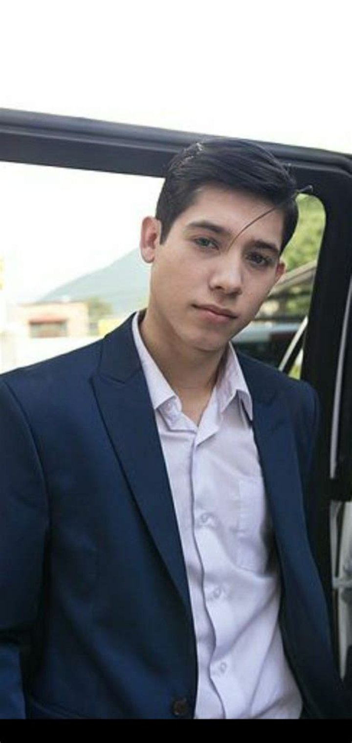 Axel Ramírez (World Music Singer) - Age, Birthday, Bio, Facts, Family, Net Worth, Height & More