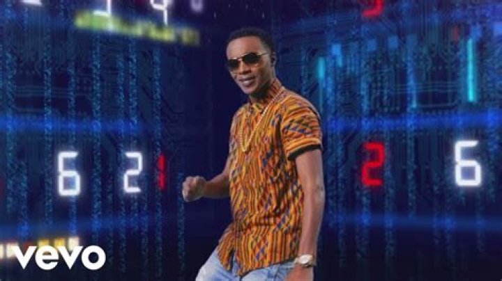 Ayo Jay (World Music Singer) - Age, Birthday, Bio, Facts, Family, Net Worth, Height & More