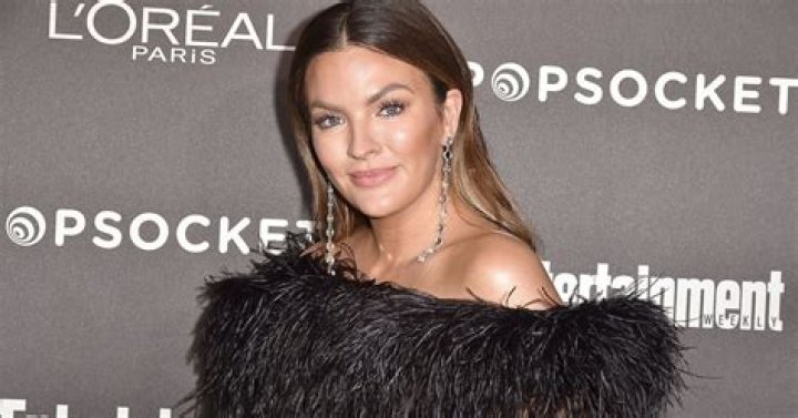 ‘Bachelor’ Alum Becca Tilley Admits Editing Is the Secret to Her Drool-Worthy Bikini Photos