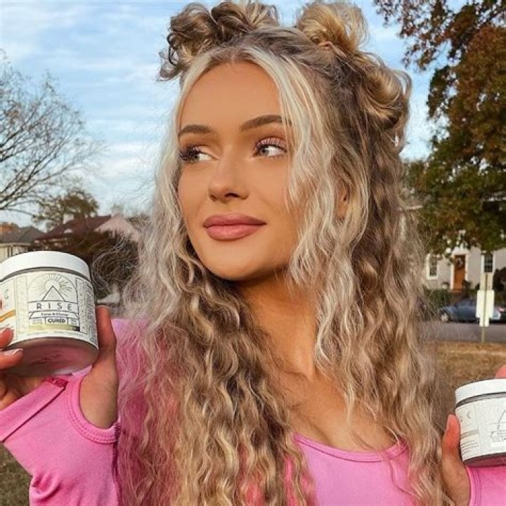 Bailey Stewart (Instagram Star) - Age, Birthday, Bio, Facts, Family, Net Worth, Height & More