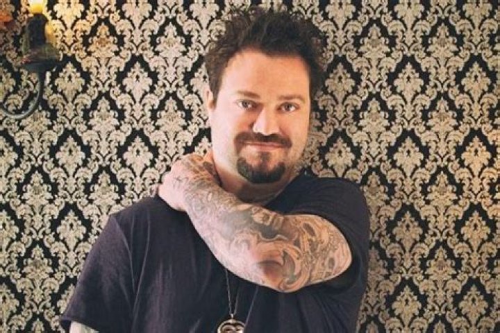 Bam Margera Biography, Age, Height, Wife, Net Worth, Family