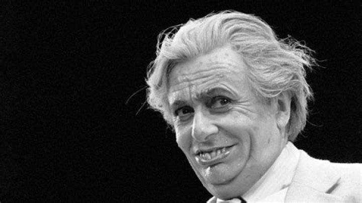 Barry Humphries Biography, Age, Height, Wife, Net Worth, Family