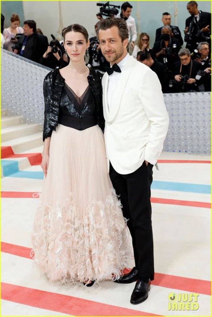 Astrology Birth Chart of Bee Shaffer (TV Producer) 2024