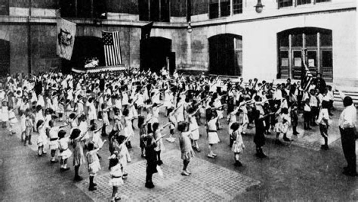 This Was The United States' National Salute Until 1942