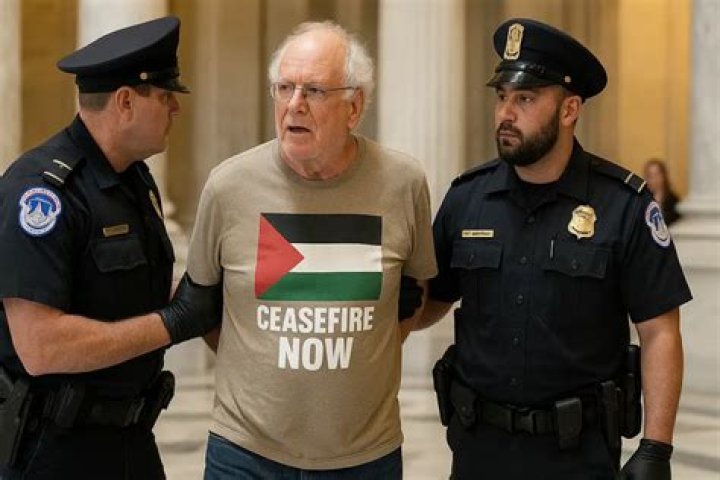 Ben Cohen (Entrepreneur) - Age, Birthday, Bio, Facts, Family, Net Worth, Height & More