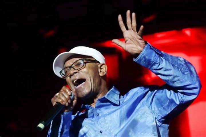 Beres Hammond biografía, edad, altura, esposo, net worth, familia