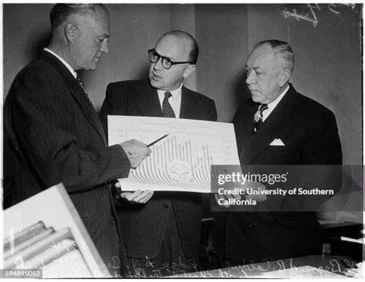 Bernard R. Caldwell Biography, Age, Height, Husband, Net Worth, Family