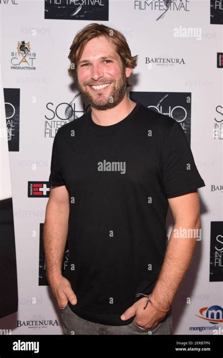 Billy Aaron Brown Biography, Age, Height, Wife, Net Worth, Family