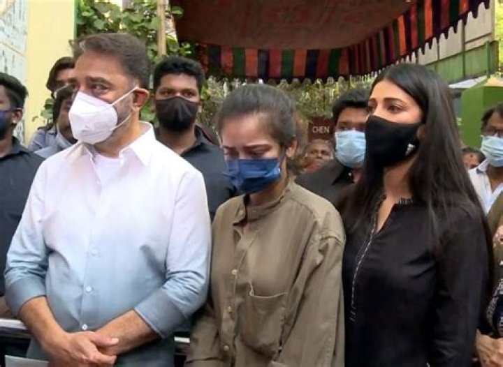 BJP Files Complaint against Shruti Haasan For Accompanying Kamal Haasan Inside Polling Booth