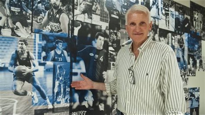 Bob Guyette Biography, Age, Height, Wife, Net Worth, Family