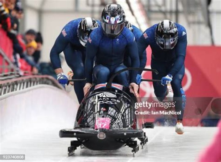 Brad Hall Biography, Age, Height, Wife, Net Worth, Family