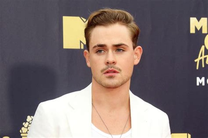 
Braden Montgomery Height, Weight, Net Worth, Age, Birthday, Wikipedia, Who, Nationality, Biography 