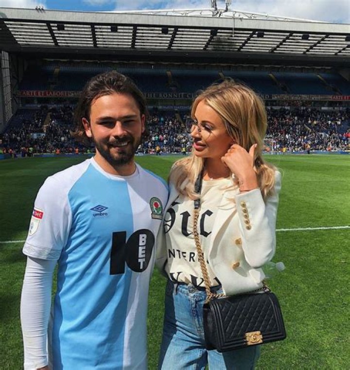 Bradley Dack Biography, Age, Height, Wife, Net Worth, Family