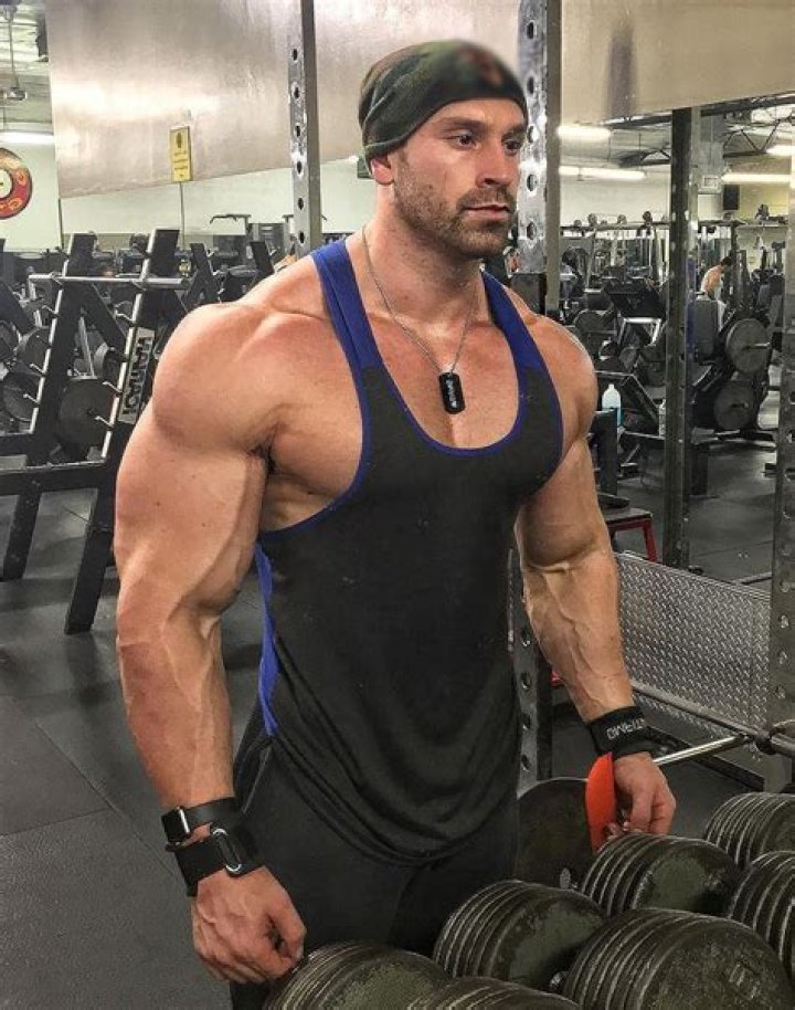 Bradley Martyn (YouTube Star) - Age, Birthday, Bio, Facts, Family, Net Worth, Height & More