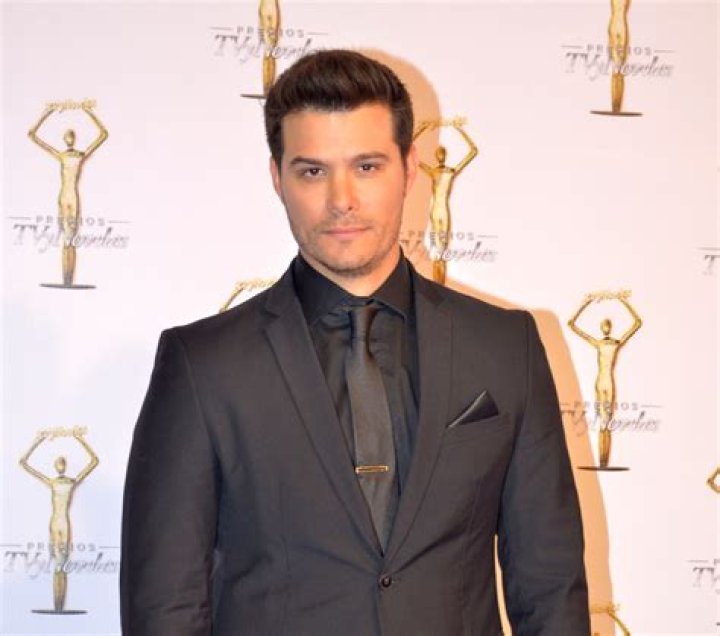 Brandon Peniche Biography, Age, Height, Wife, Net Worth, Family