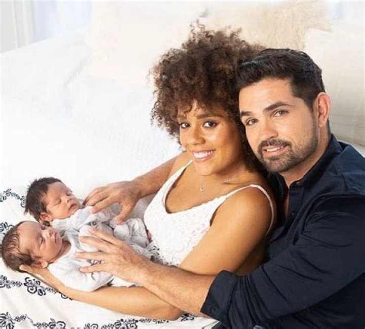 Brenda Kellerman (TV Show Host) - Age, Birthday, Bio, Facts, Family, Net Worth, Height & More