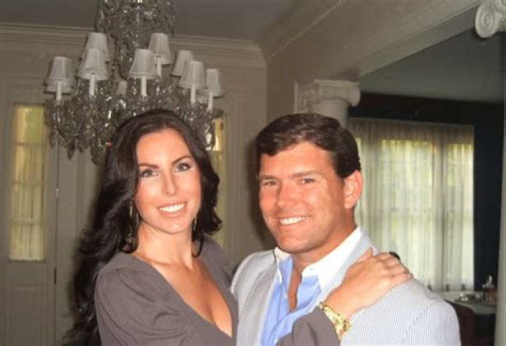 Bret Baier Net Worth, Salary, Age. Wife Amy Baier and Their Sons.