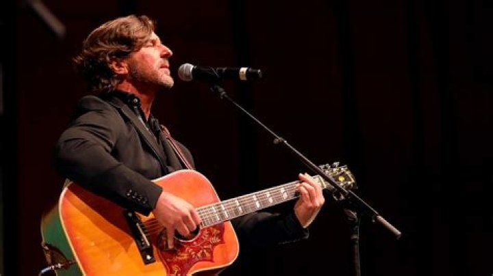 Brett James (Country Singer) - Age, Birthday, Bio, Facts, Family, Net Worth, Height & More