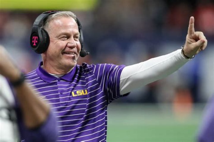 Brian Kelly (Football Coach) - Age, Birthday, Bio, Facts, Family, Net Worth, Height & More