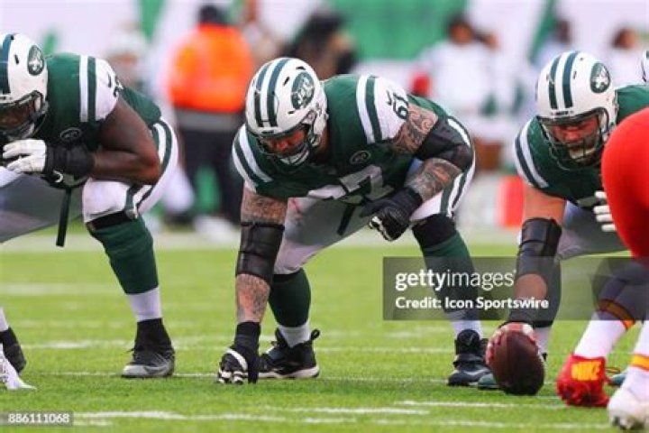 Brian Winters Biography, Age, Height, Wife, Net Worth, Family