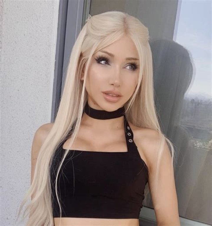 Bridgett Devoue Age | Wiki, Net worth, Bio, Height, Boyfriend?