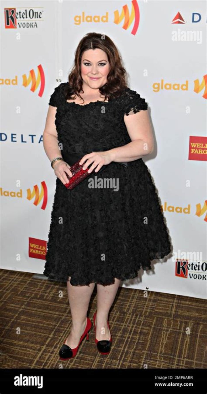 Brooke Elliott (TV Actress) - Age, Birthday, Bio, Facts, Family, Net Worth, Height & More